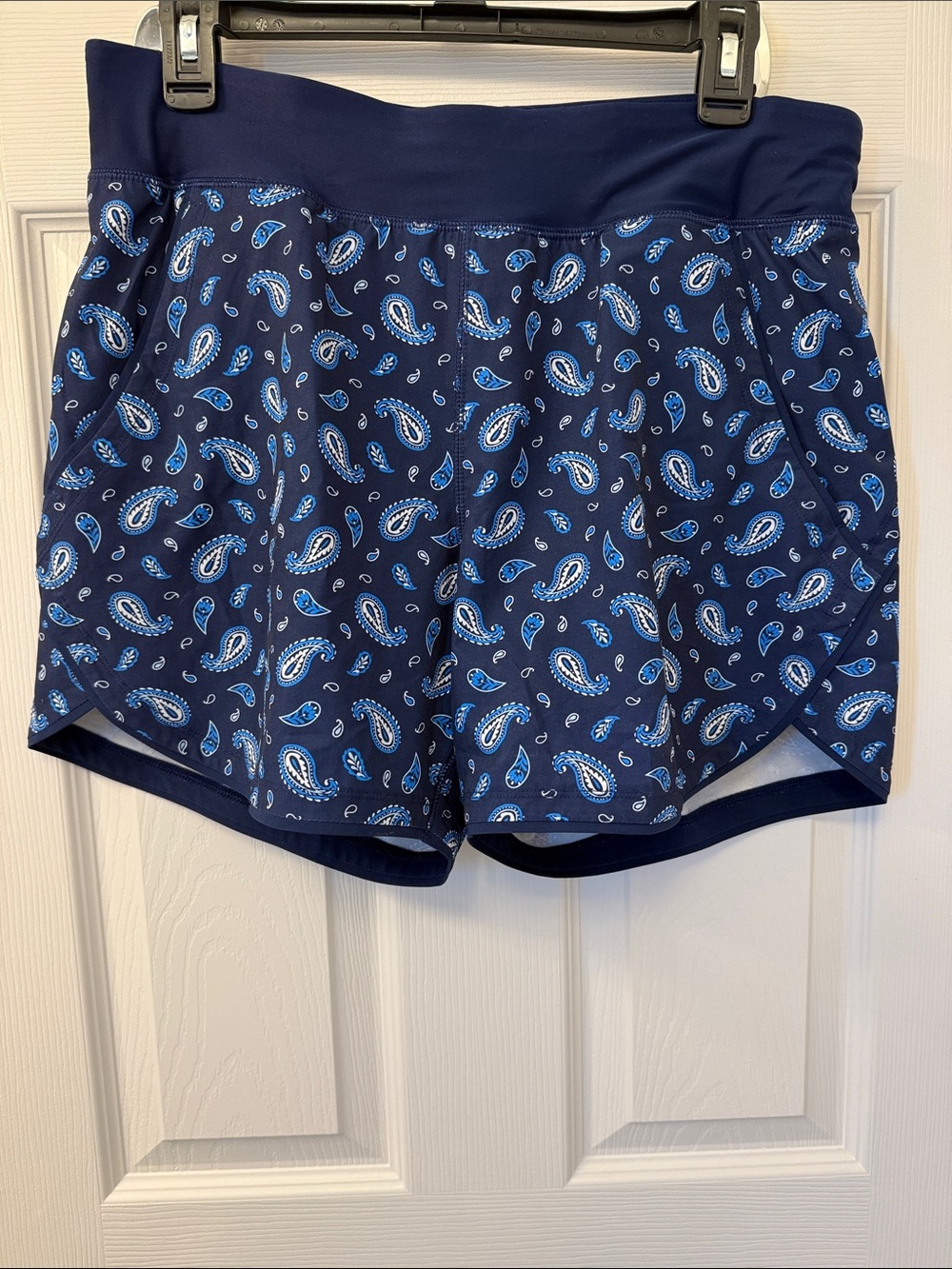 Lands End Active Board Shorts Pasiley Blue Size “8”